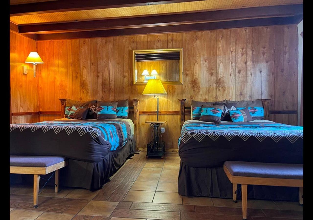 West Winds Lodge